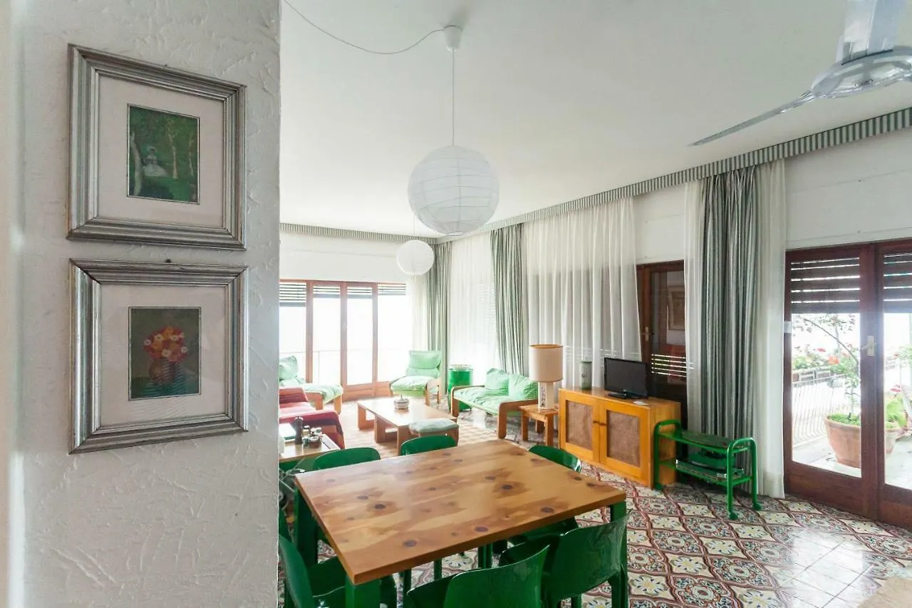 Stunning View- Wifi & Parking Apartment Villa Solari